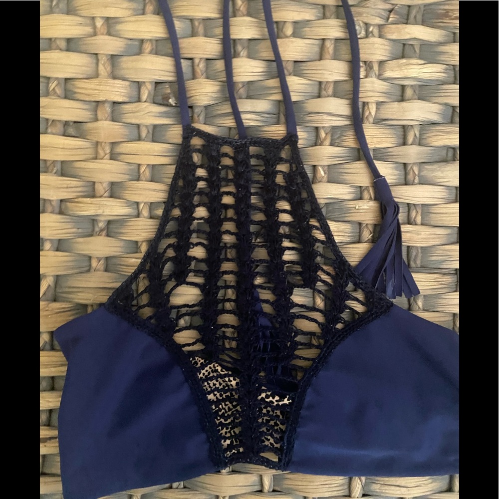 Acacia medium top indigo